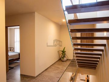 Casa nueva en venta en Condominio con Alberca en Altos Juriquilla