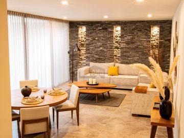 Casa nueva en venta en Condominio con Alberca en Altos Juriquilla