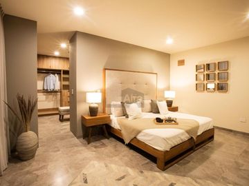 Casa nueva en venta en Condominio con Alberca en Altos Juriquilla