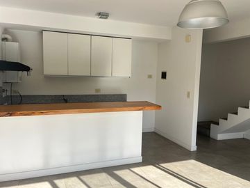 ALQUILER DUPLEX 2 AMB - BOSQUE ALTO