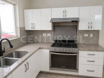 CASA EN RENTA | VENTANAS DE LA HUASTECA | SANTA CATARINA, NL