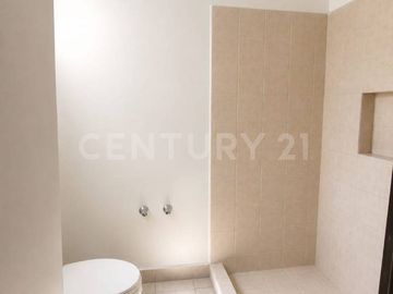 CASA EN RENTA | VENTANAS DE LA HUASTECA | SANTA CATARINA, NL