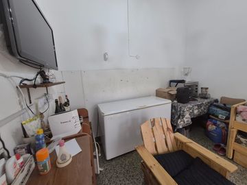 Casa quinta en venta Villa Luzuriaga con pileta
