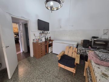 Casa quinta en venta Villa Luzuriaga con pileta