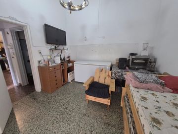 Casa quinta en venta Villa Luzuriaga con pileta