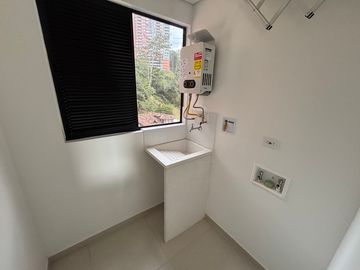 APARTAMENTO EN ARRIENDO UBICADO EN ENVIGADO SECTOR SEÑORIAL