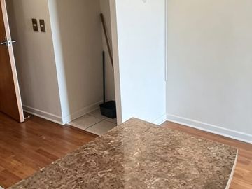 ARRIENDO DEPARTAMENTO 1D + 1B | AV. PERÚ 981, RECOLETA
