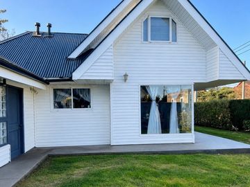 Hermosa Casa en Los Alpes-Puerto Varas-Cerca de Colegios