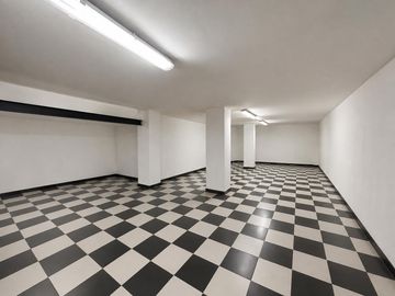 ALQUILER LOCAL COMERCIAL SOBRE AVENIDA 270m2