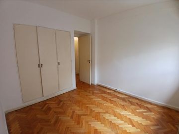 Departamento 2 ambientes con balcón