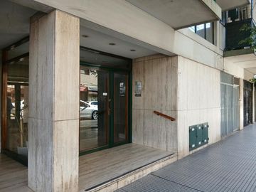 Departamento 2 ambientes con balcón