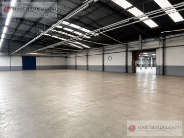 Depósito - Galpón de 1325 m2    playa  en Villa Martelli - ALQUILER