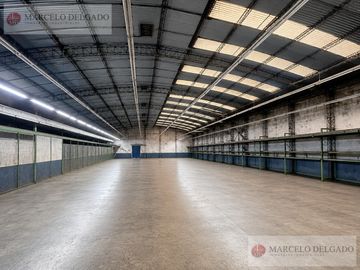 Depósito - Galpón de 1325 m2    playa  en Villa Martelli - ALQUILER