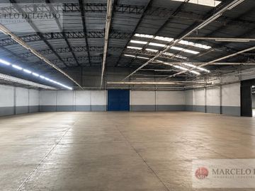 Depósito - Galpón de 1325 m2    playa  en Villa Martelli - ALQUILER