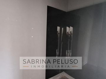 Venta Casa Local Moreno