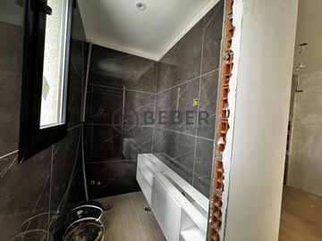 En venta tres ambientes a estrenar, Chauvin