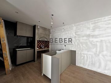 En venta tres ambientes a estrenar, Chauvin
