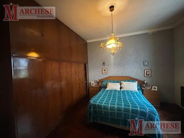 Casa de 3 ambientes -Ituzaingo Norte .