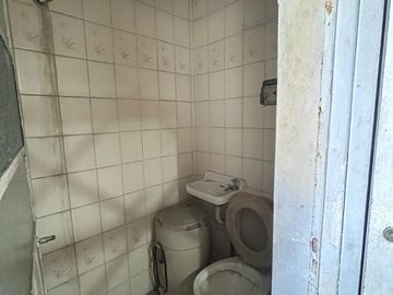 Casa de 3 ambientes -Ituzaingo Norte .
