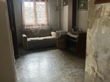 Casa de 3 ambientes -Ituzaingo Norte .