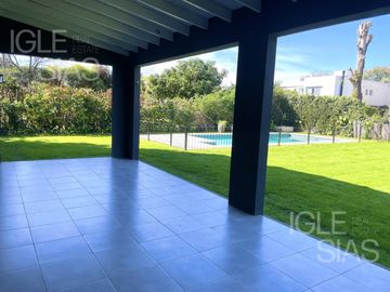 Casa en alquiler en Santa Bárbara, Tigre