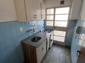 Departamento Súper Luminoso 2 Ambientes con Balcón al Frente y Lavadero