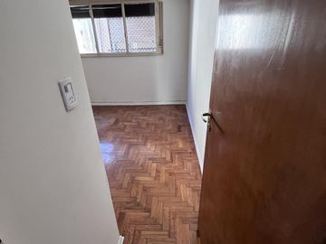 Departamento Súper Luminoso 2 Ambientes con Balcón al Frente y Lavadero