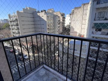 Departamento Súper Luminoso 2 Ambientes con Balcón al Frente y Lavadero