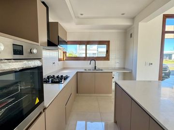 Casa en venta Barrio San Felipe Canning