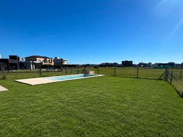 Casa en venta Barrio San Felipe Canning