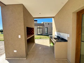 Casa en venta Barrio San Felipe Canning