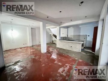 VENTA DE CASA EN ESTRENO EN CARABAYLLO