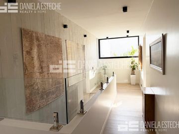 Casa en Ayres de Pilar reciclada a nuevo