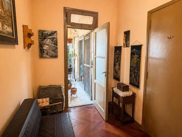 Departamento en venta 3 ambientes+ dependencia Flores