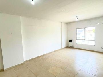 DEPARTAMENTO MONOAMBIENTE - APTO PROFESIONAL - SAN MIGUEL CENTRO