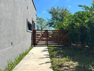 Casa en venta en Canton-Islas-5 ambientes-Espejo de agua.