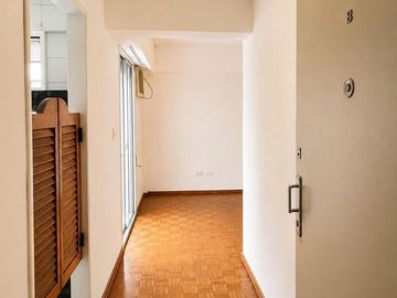 Dos ambientes en Colegiales - Zabala y Cabildo
