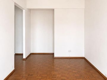Dos ambientes en Colegiales - Zabala y Cabildo