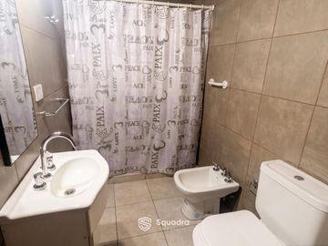 VENTA | PERMUTA - Propiedad con dos construcciones independientes  - Fisherton.