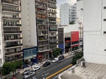 EDIFICIO FRANCES EN PLAZA VICENTE LOPEZ / ALQUILER/ RECICLADO