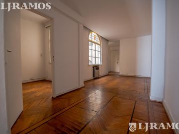EDIFICIO FRANCES EN PLAZA VICENTE LOPEZ / ALQUILER/ RECICLADO