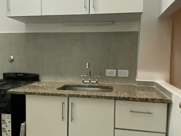 EDIFICIO FRANCES EN PLAZA VICENTE LOPEZ / ALQUILER/ RECICLADO
