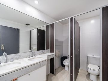 Venta - Alquiler de Oficina Piso Corporativo Terraza Propia y 4 Cocheras