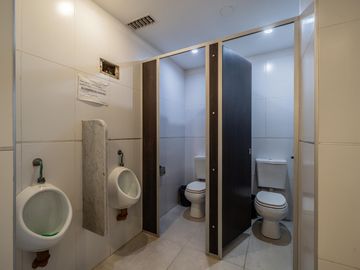 Venta - Alquiler de Oficina Piso Corporativo Terraza Propia y 4 Cocheras