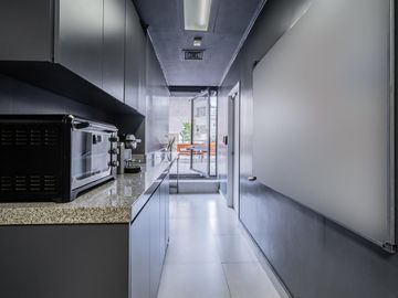 Venta - Alquiler de Oficina Piso Corporativo Terraza Propia y 4 Cocheras