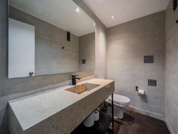 Venta - Alquiler de Oficina Piso Corporativo Terraza Propia y 4 Cocheras