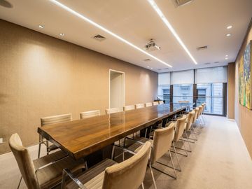 Venta - Alquiler de Oficina Piso Corporativo Terraza Propia y 4 Cocheras