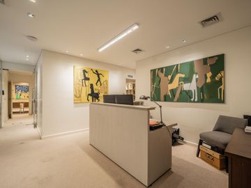 Venta - Alquiler de Oficina Piso Corporativo Terraza Propia y 4 Cocheras