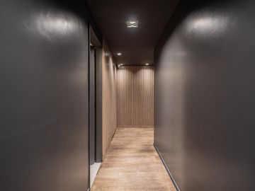 Venta - Alquiler de Oficina Piso Corporativo Terraza Propia y 4 Cocheras