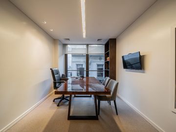 Venta - Alquiler de Oficina Piso Corporativo Terraza Propia y 4 Cocheras